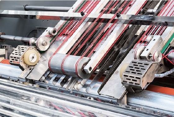 машина для производства бумажных ламинатов картона 1700mm с быстрым ходом штабелеукладчика темпового сальто сальто умным