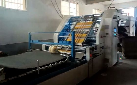 Машина для производства бумажных ламинатов каннелюры установки бумаги рифленого картона автоматическая