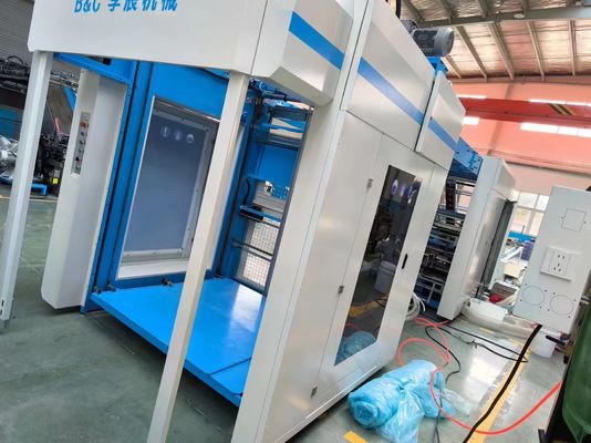 Система ламинирования гофрированных листов для холодного или горячего ламинирования, работающая от двигателя мощностью 30 кВт, обеспечивающая плавный процесс ламинирования